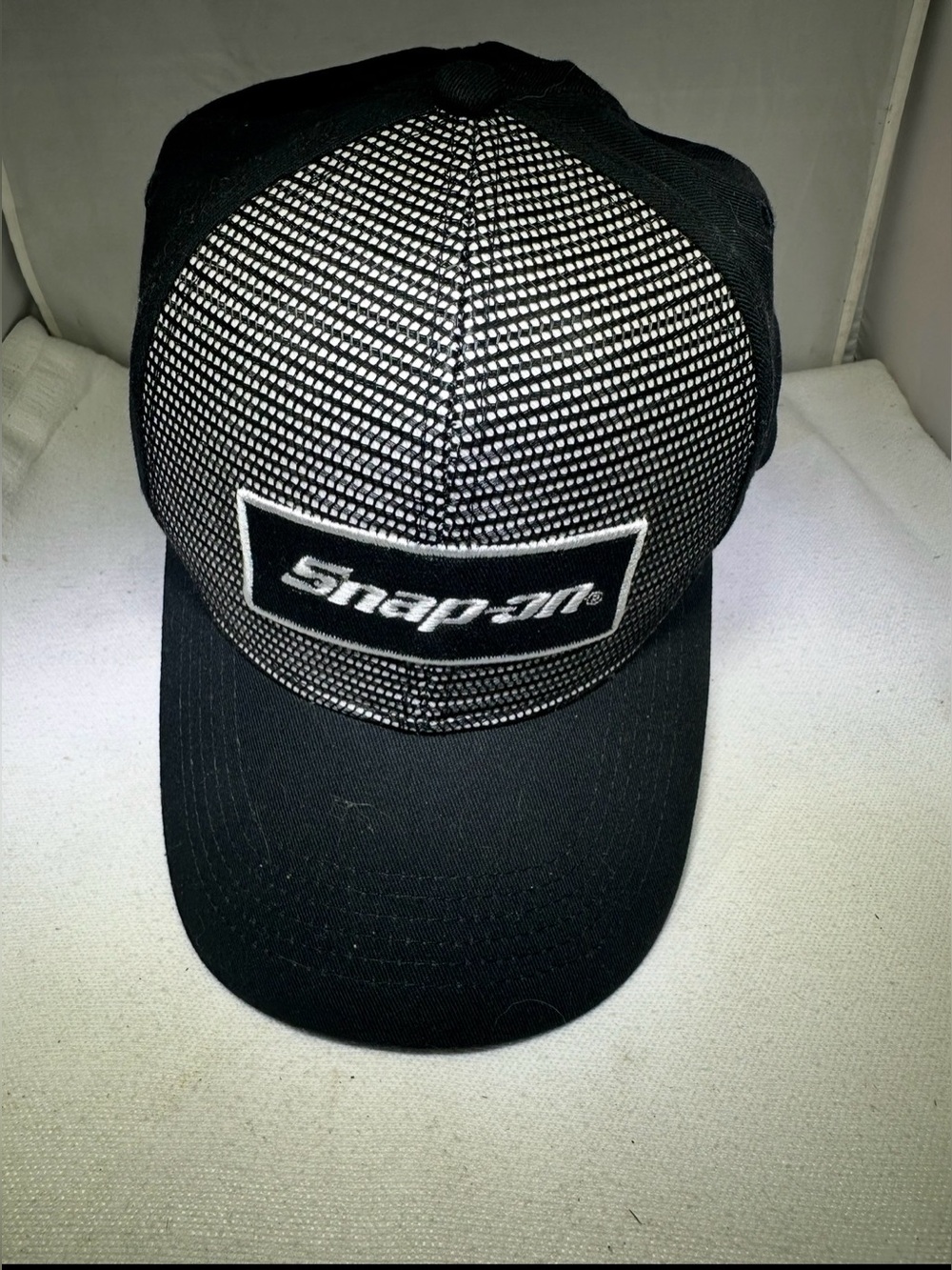 NEW Snap-on Baseball Cap Gray Black One Size Adjustable Logo Hat